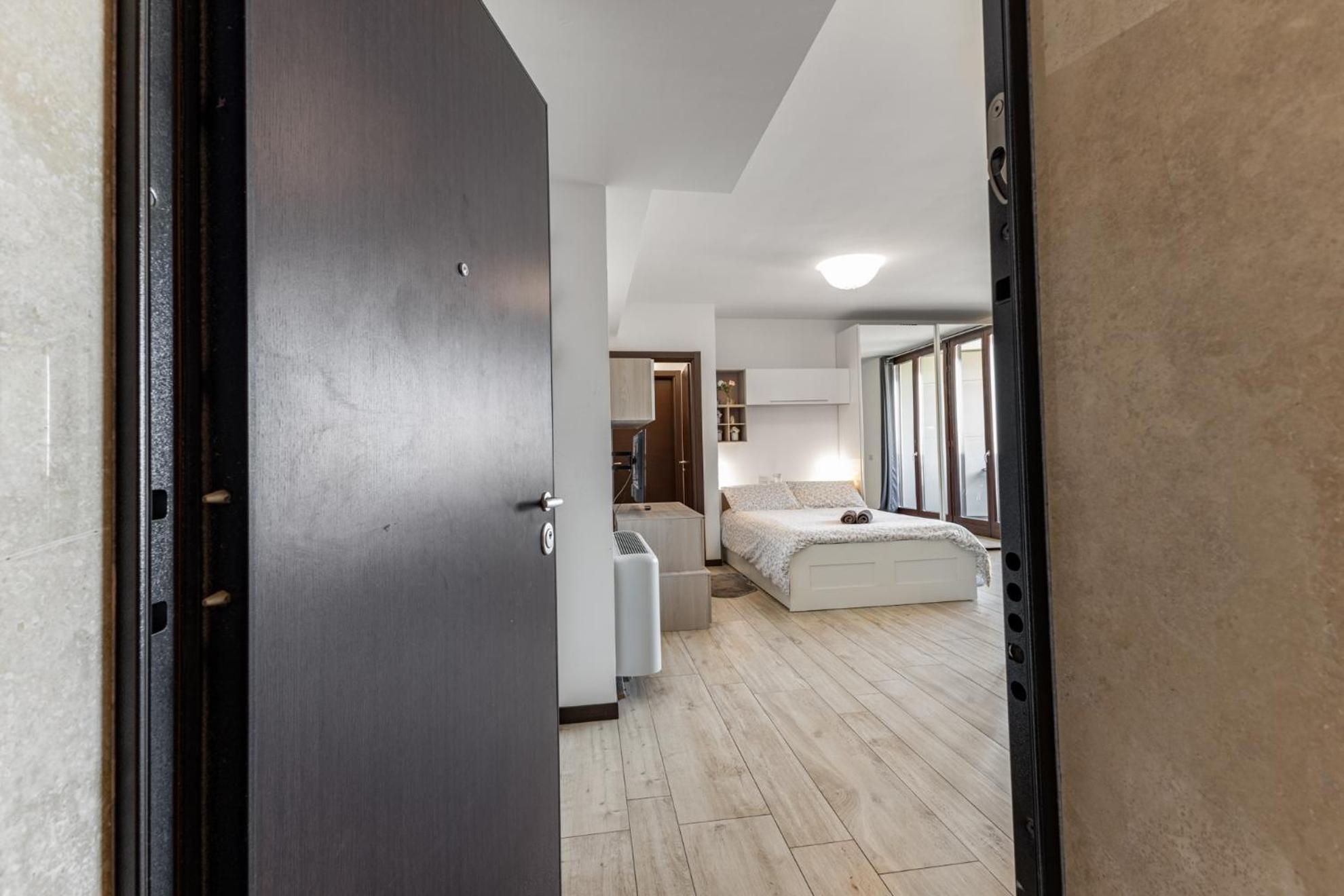 Monolocale Con Balcone Self Check In Milano Sempione Apartment Exterior photo